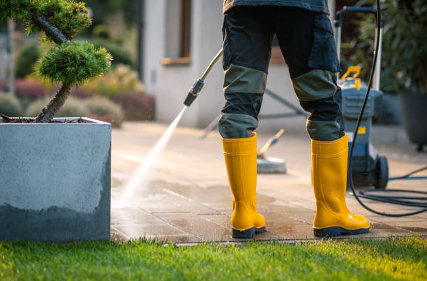Best Garage Pressure Washing  in Bath, ME